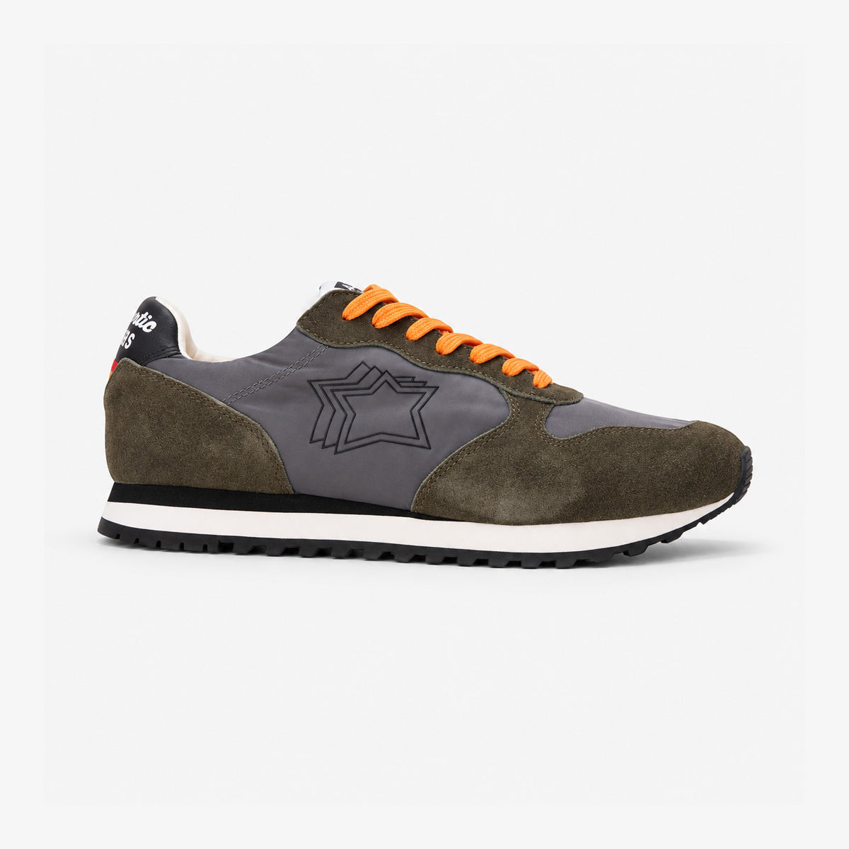 LYRA MILITARE